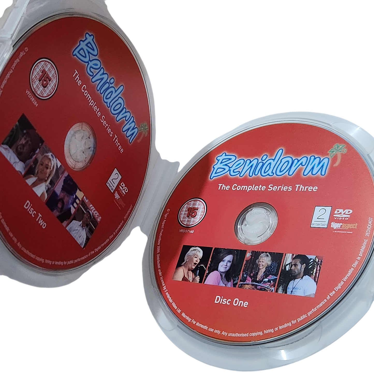 Benidorm – עונה 3 מלאה DVD (סדרת קומדיה)