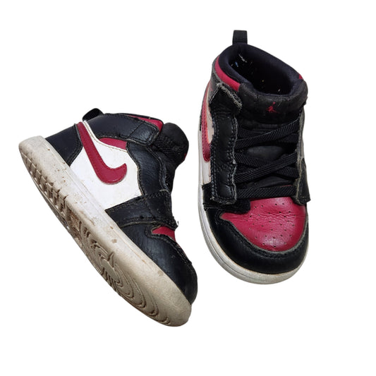 NIKE | נעליים לילדים מידה 25 | מצב משומש