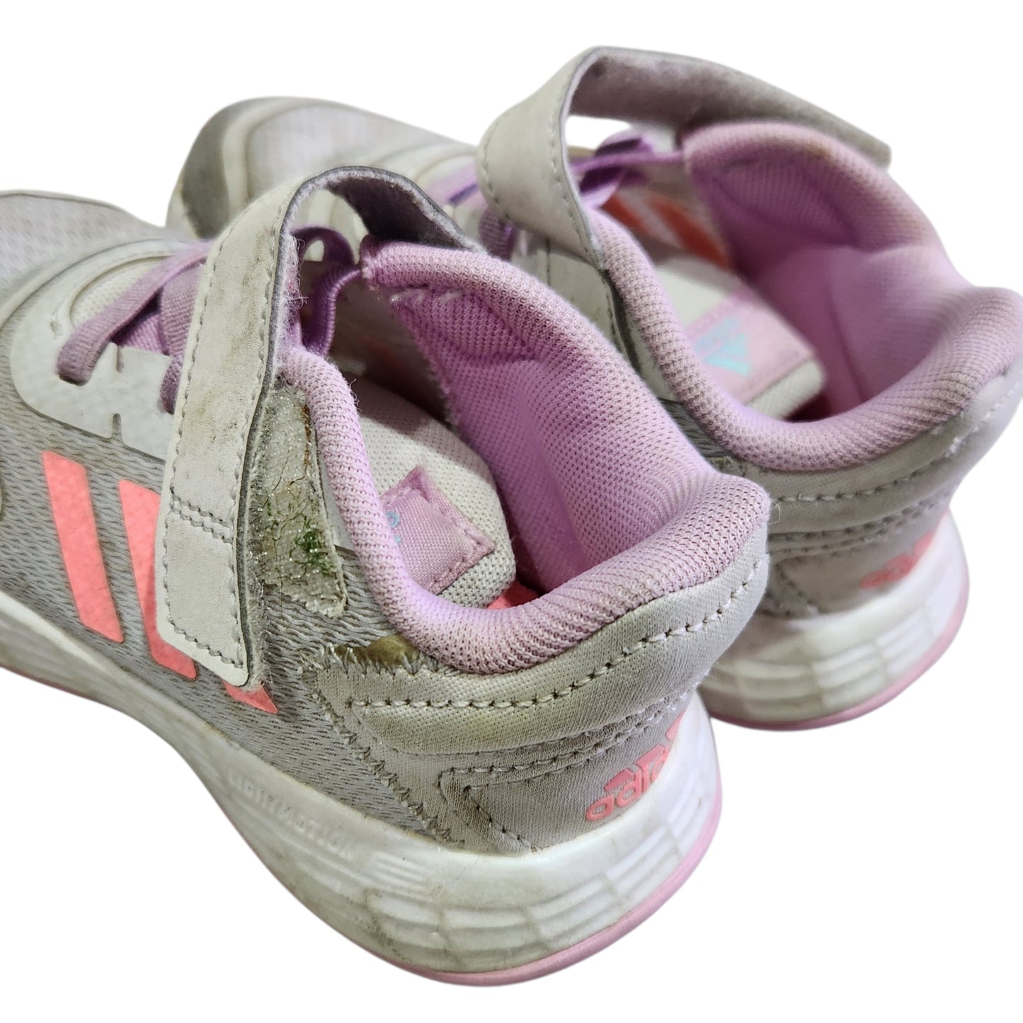 ADIDAS | נעליים לילדות מידה 25 | מצב משומש