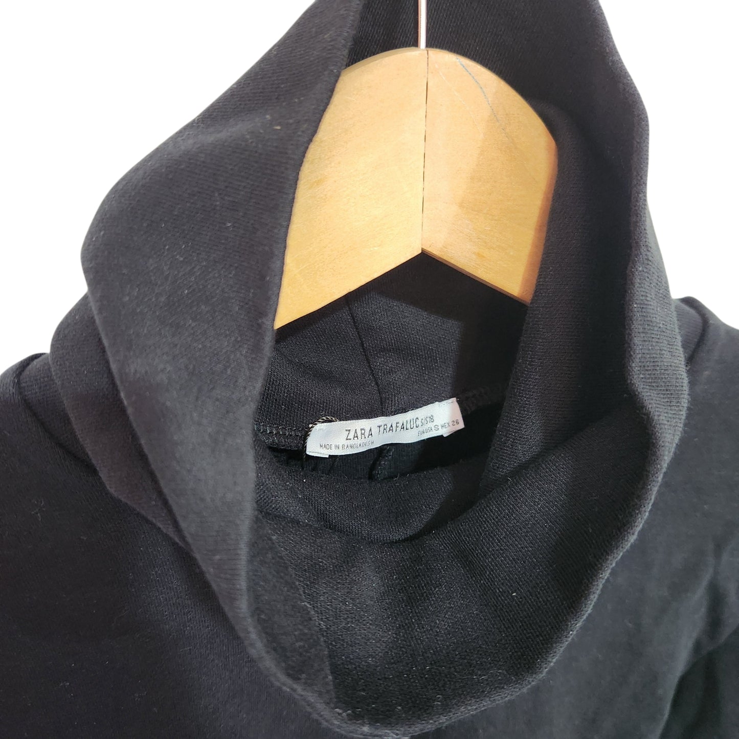 ZARA | שמלה צבע שחור לאישה מידה S