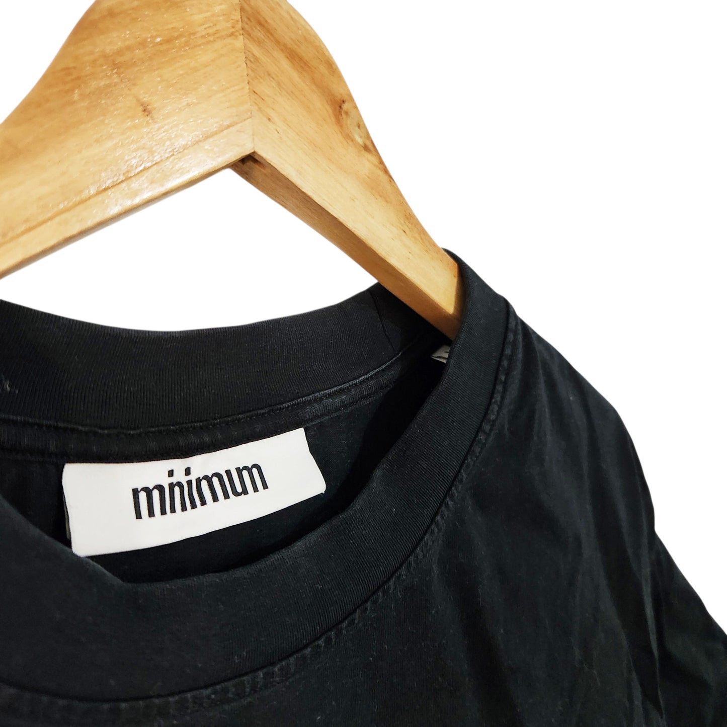 MINIMUM | חולצת טי שחורה לגבר מידה L | 100% כותנה