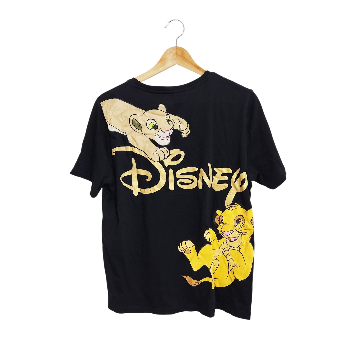 DELTA | DISNEY מלך האריות | טי־שירט שחורה לאישה מידה L