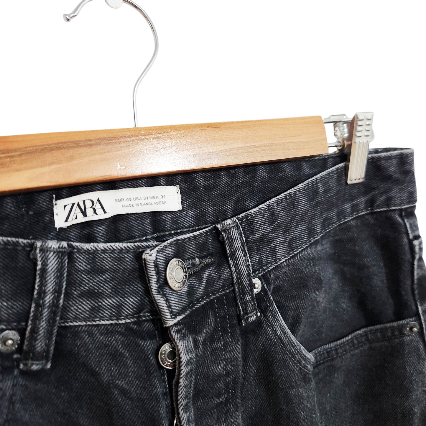 ZARA | ג'ינס שחור לאישה מידה 40 | Straight Fit | מוכתם