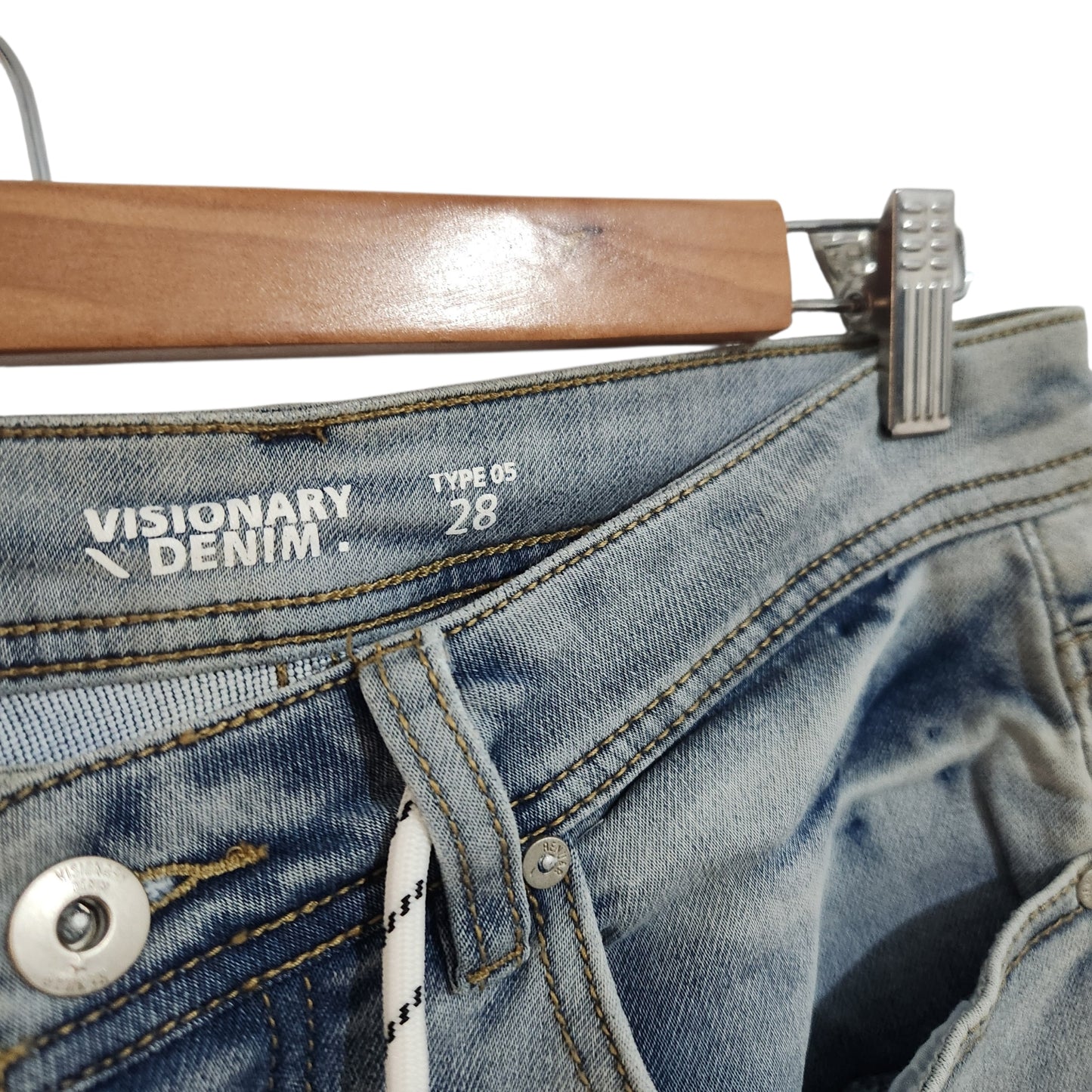 VISIONARY DENIM | מכנסי ג'ינס קצרים לגבר מידה 28 | כחול בהיר