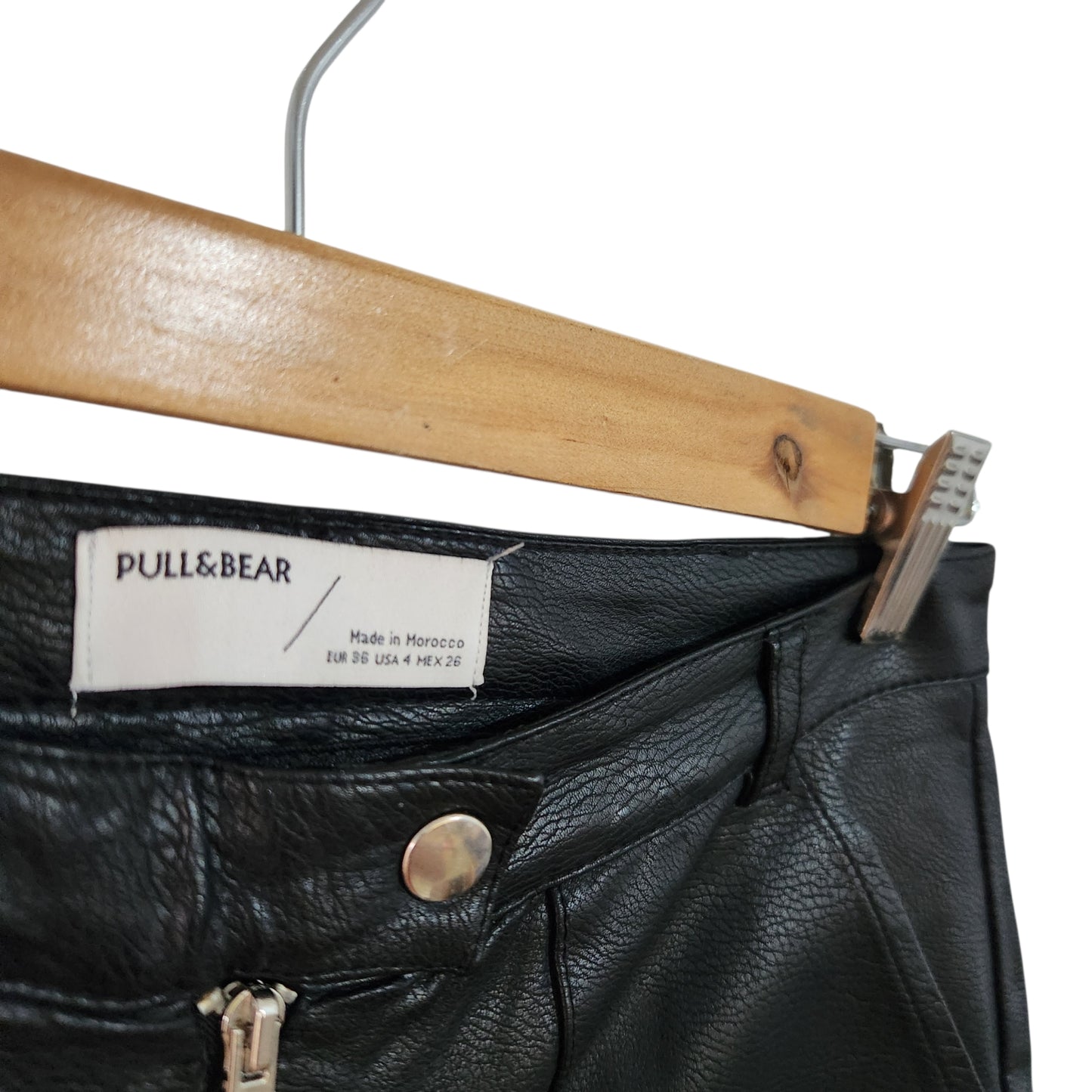 PULL&BEAR | מכנסי דמוי עור לנשים מידה 36 | שחור