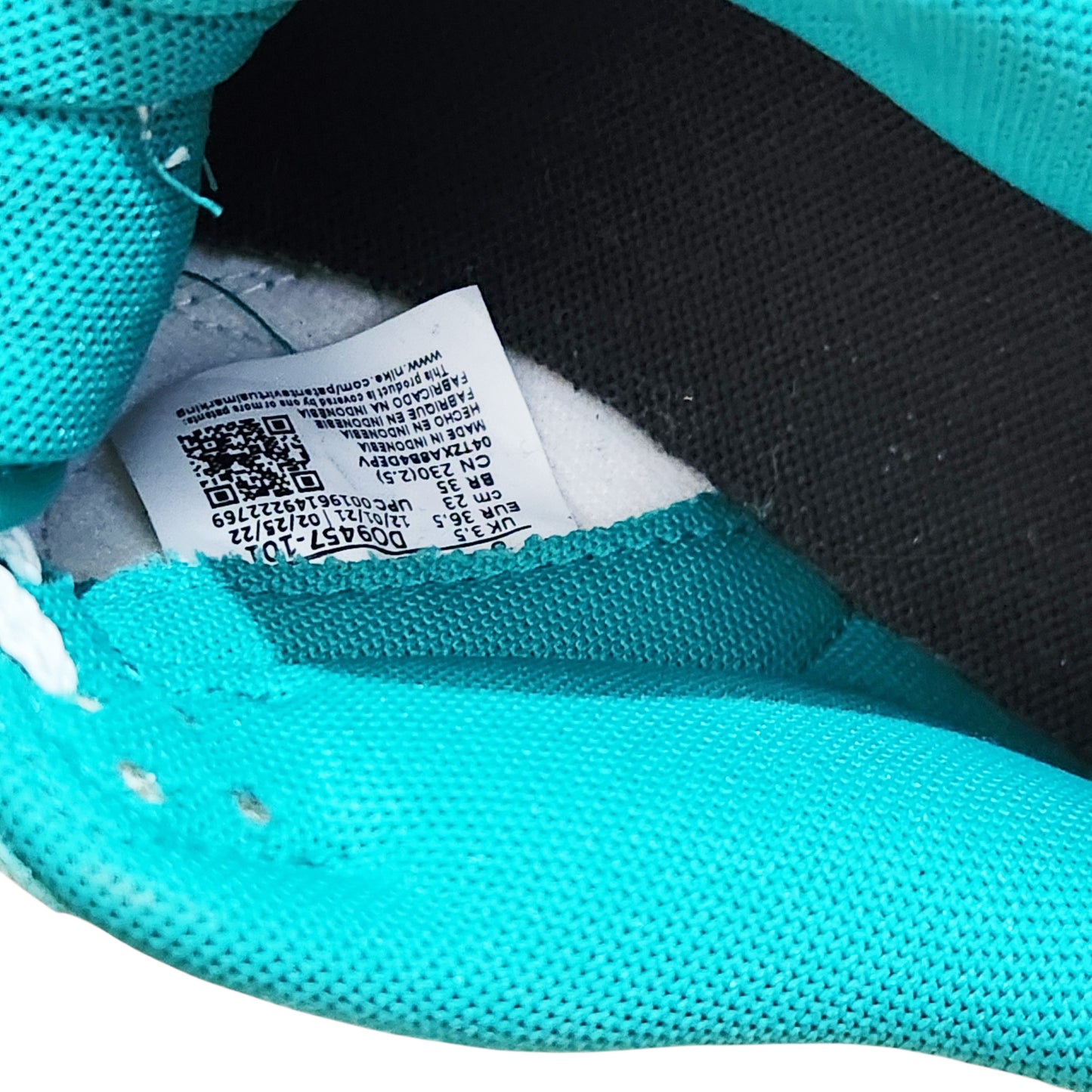 NIKE Dunk Low | נעלי ספורט לנשים/ילדים מידה 36.5 | לבן, טורקיז וכחול