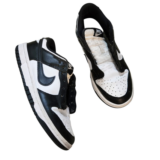 NIKE | נעלי ספורט מידה 36 | שחור ולבן | ללא שרוכים