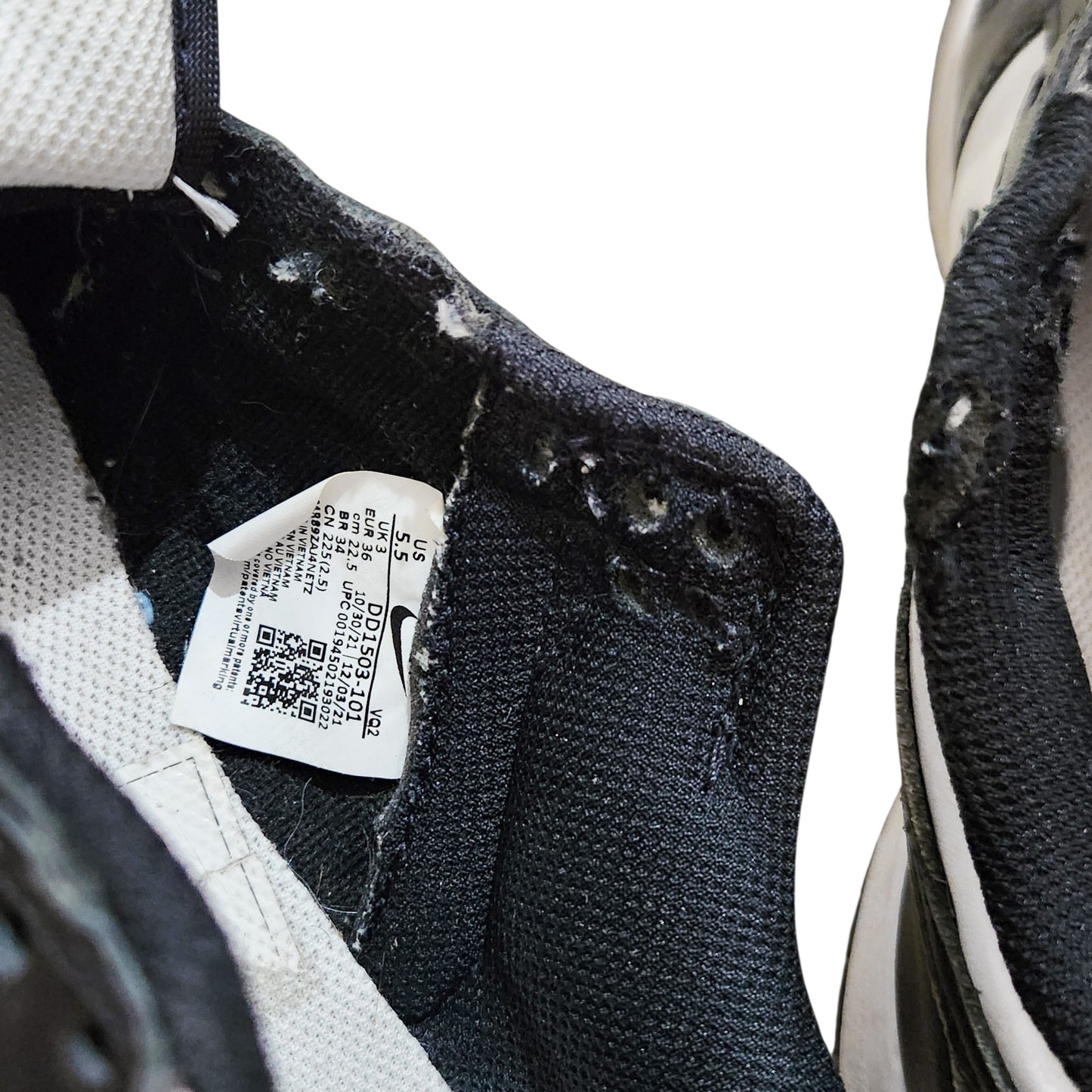 NIKE | נעלי ספורט מידה 36 | שחור ולבן | ללא שרוכים