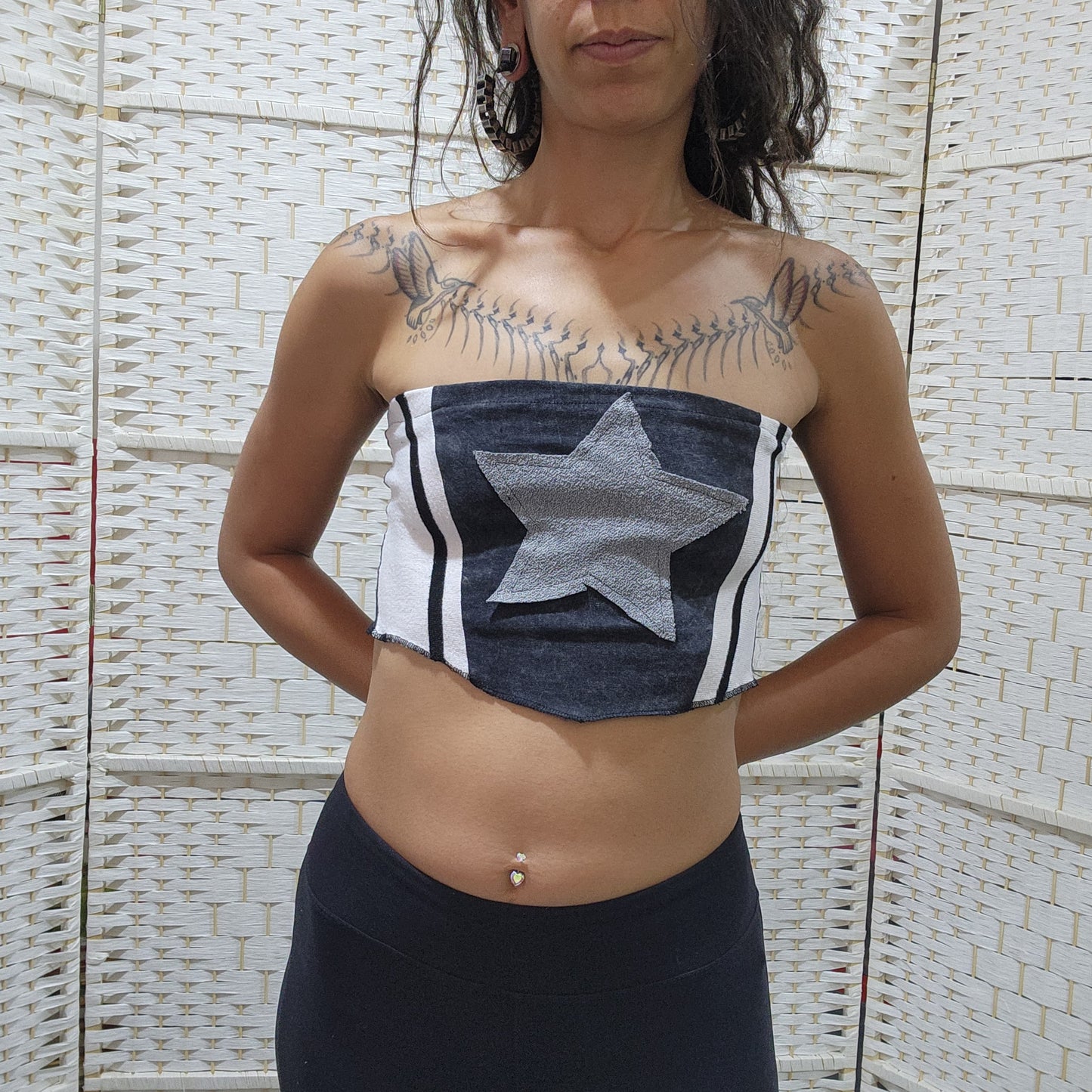 טופ סטרפלס Upcycled לנשים מידה S/M | מיחדוש בעבודת יד | כוכב תלת־ממדי