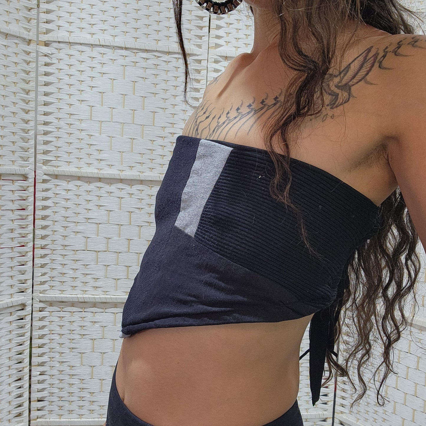 RUTH HAGGIA | טופ סטרפלס Upcycled S/M | מיחדוש בעבודת יד | גב קשירה מתכוונן