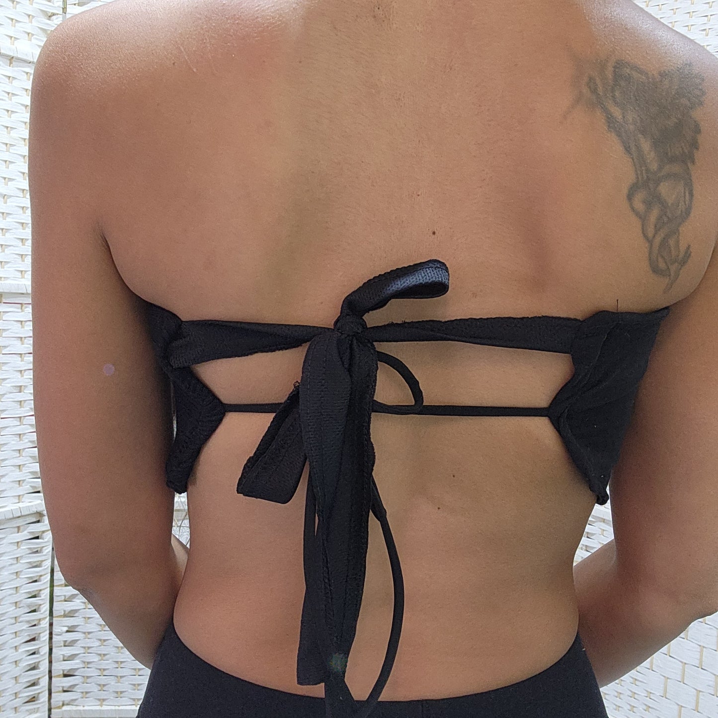 RUTH HAGGIA | טופ סטרפלס Upcycled S/M | מיחדוש בעבודת יד | גב קשירה מתכוונן