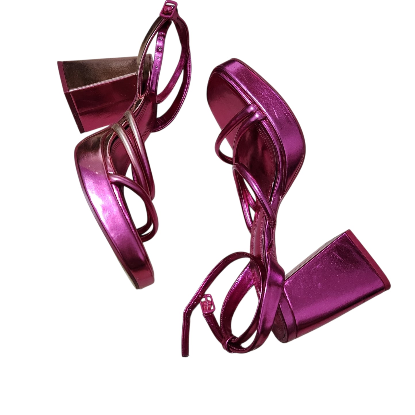 STRADIVARIUS | סנדלי עקב מטאליים בצבע פוקסיה | לאישה מידה 37