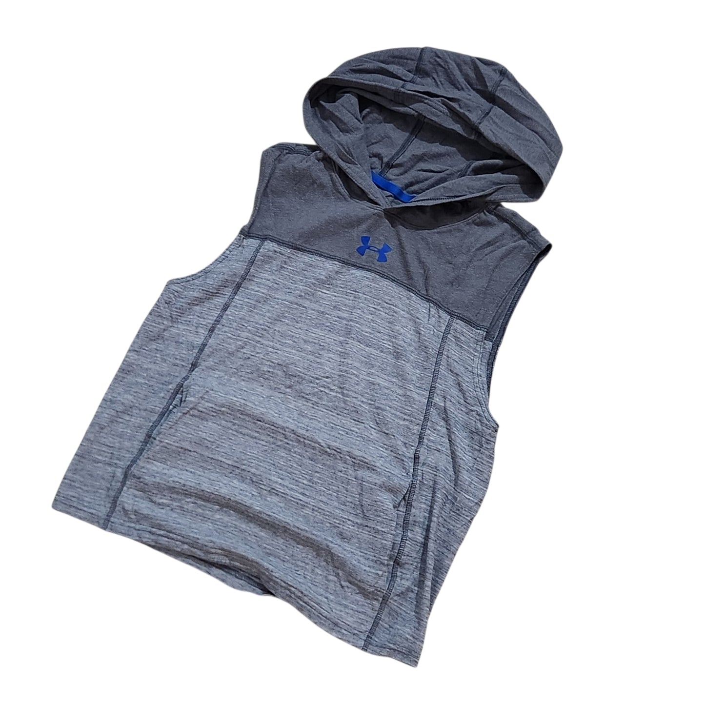 UNDER ARMOR | גופייה עם קפוצ'ון לילדים גיל 10