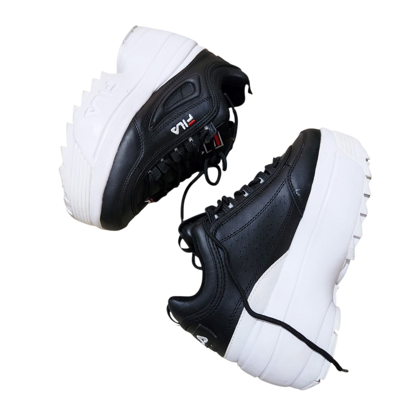FILA | סניקרס פלטפורמה שחורות לנשים מידה 37.5