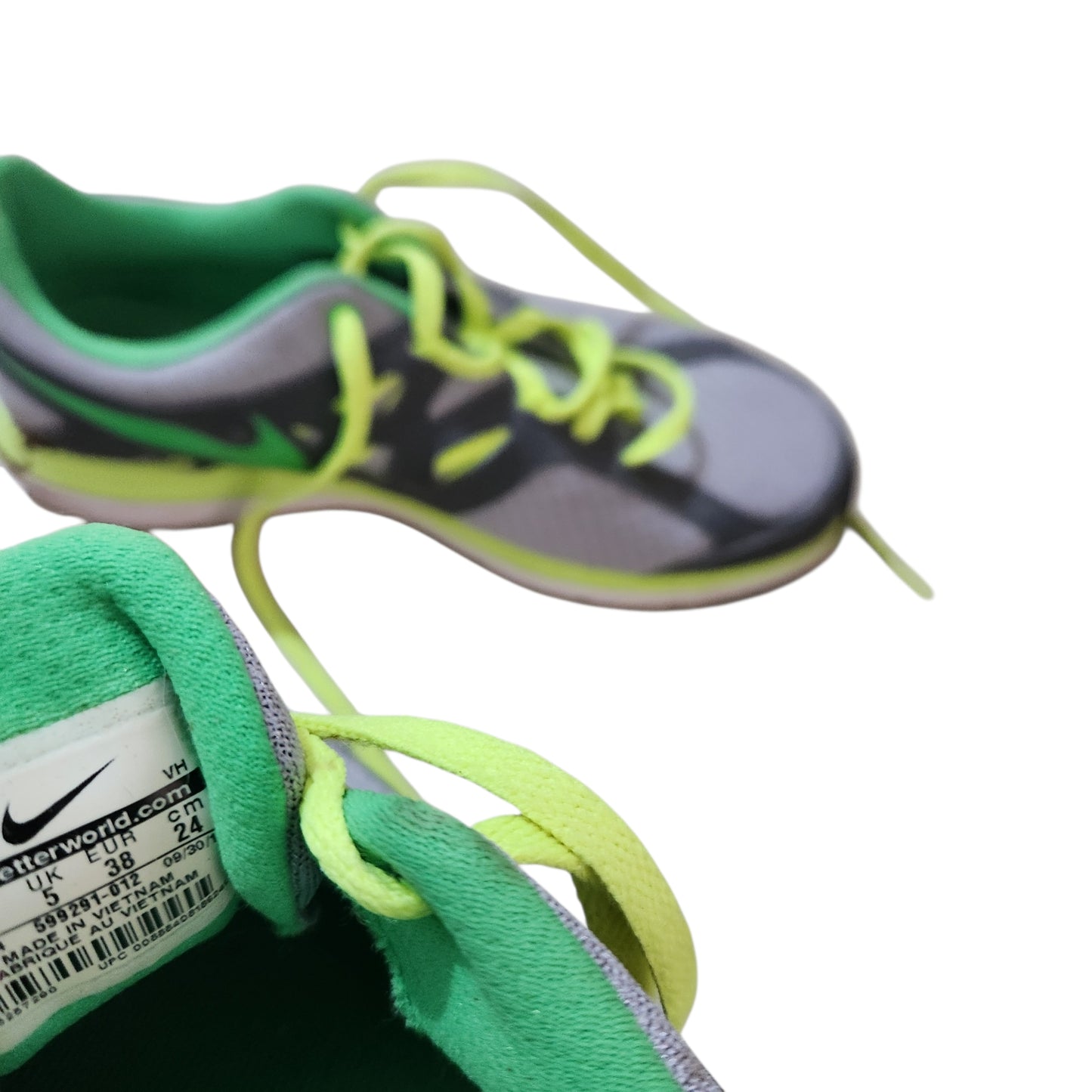NIKE Dual Fusion Run נעלי ספורט אפורות/ירוקות לנשים – מידה 38