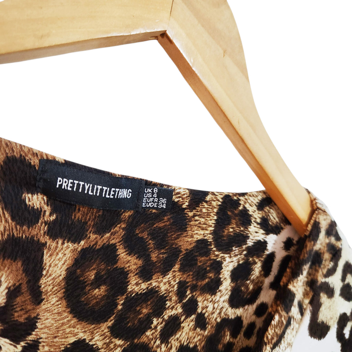 PRETTYLITTLETHING | טופ קרופ מנומר עם שרוולים ארוכים לאישה | מידה S