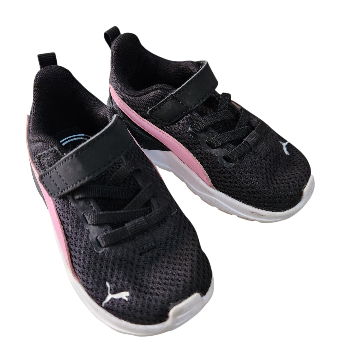 PUMA | נעלי ספורט שחורות ורודות | ילדות | מידה 23