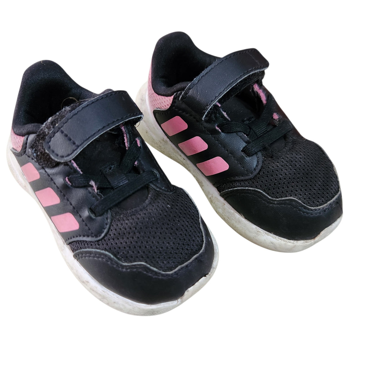 ADIDAS | נעלי ספורט שחורות ורודות | ילדות | מידה 21