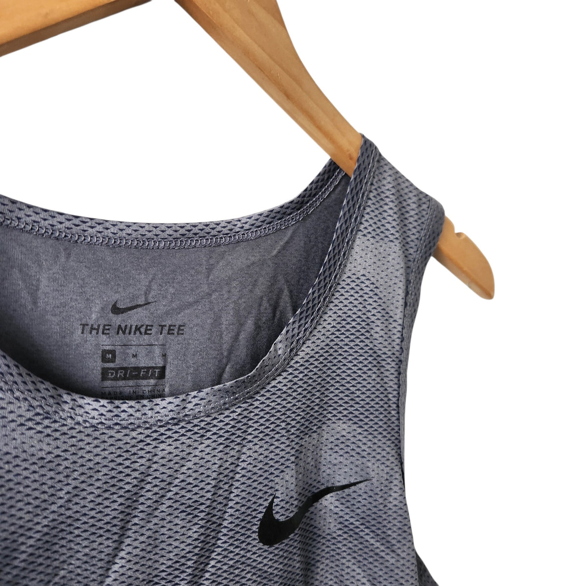 NIKE DRI-FIT | גופיית ספורט אפורה לגבר | M