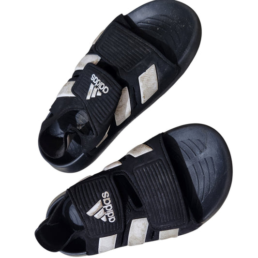 ADIDAS | סנדלי ילדים שחור-לבן | מידה 31