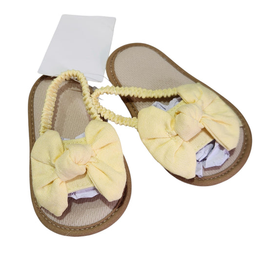 Baby Fashion Shoes | סנדלי תינוקת צהובים עם פפיונים | 6-12 חודשים
