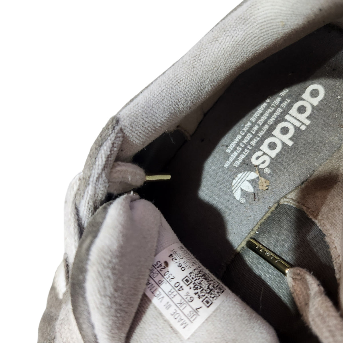 ADIDAS ORIGINALS | נעלי סניקרס זמש אפורות | לאישה | מידה 40