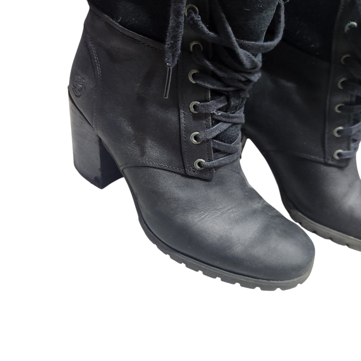 TIMBERLAND | מגפוני עור שחורים לאישה | עקב רחב ושרוכים | מידה 39