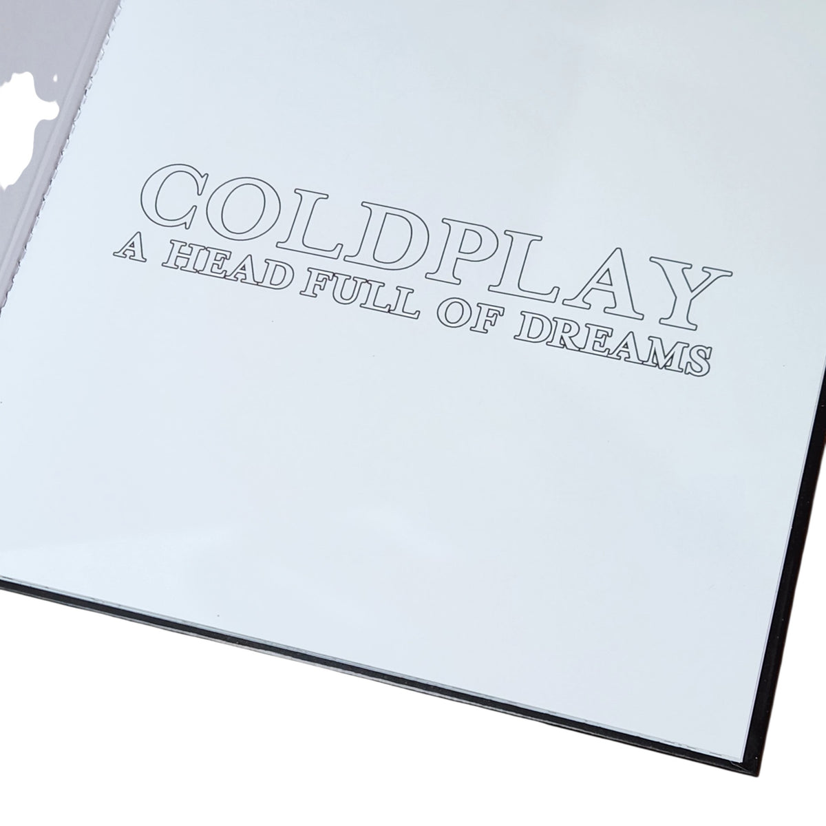 Coldplay | A Head Full of Dreams Tour | 2017 | ספר מזכרת מסיבוב ההופעות