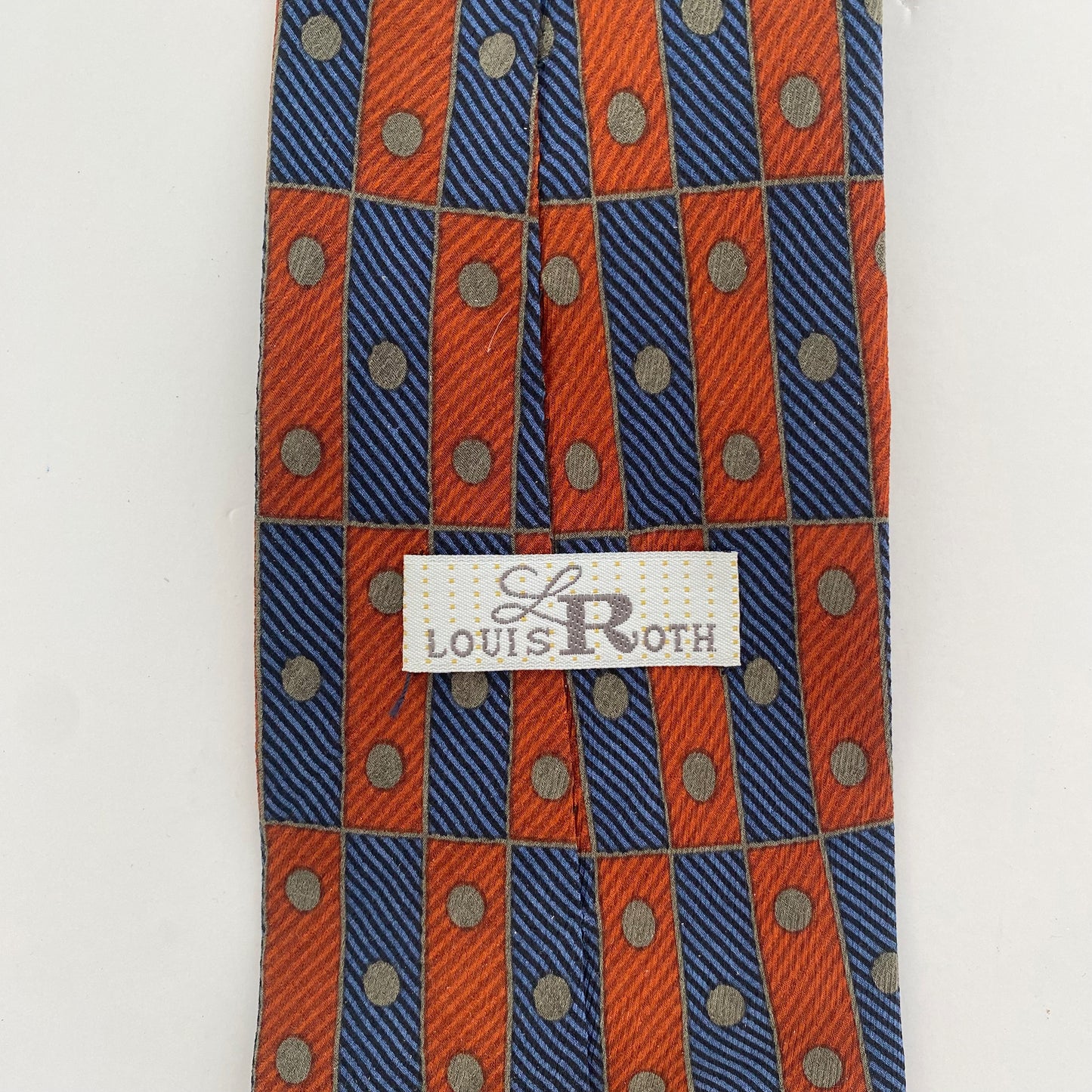 Louis Roth ‏ עניבה