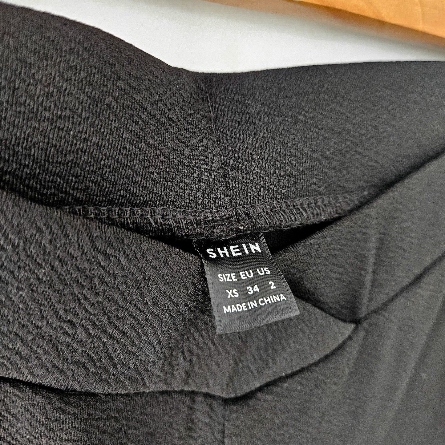 SHEIN מכנסיים שחורים לאישה מידה XS