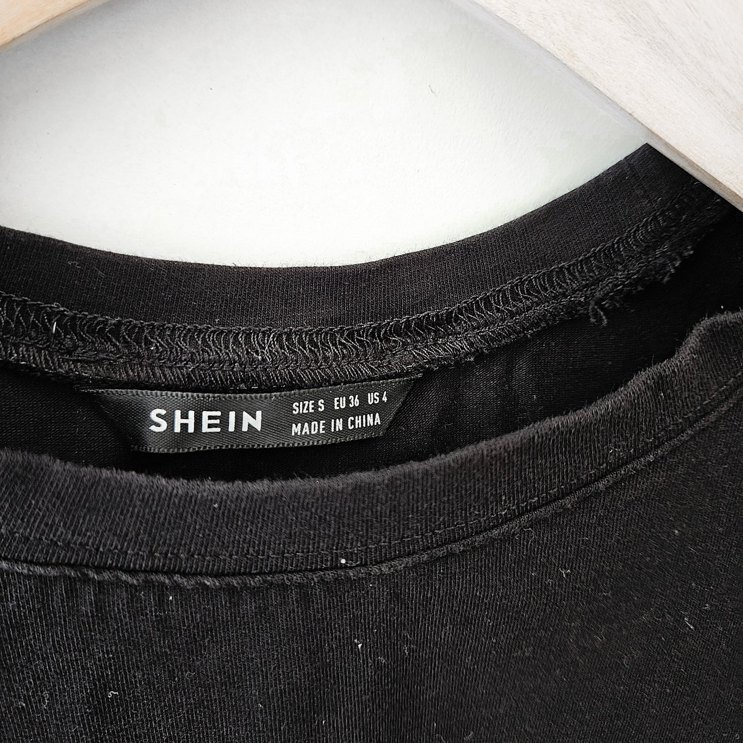 SHEIN חולצה שחורה קצרה מידה S