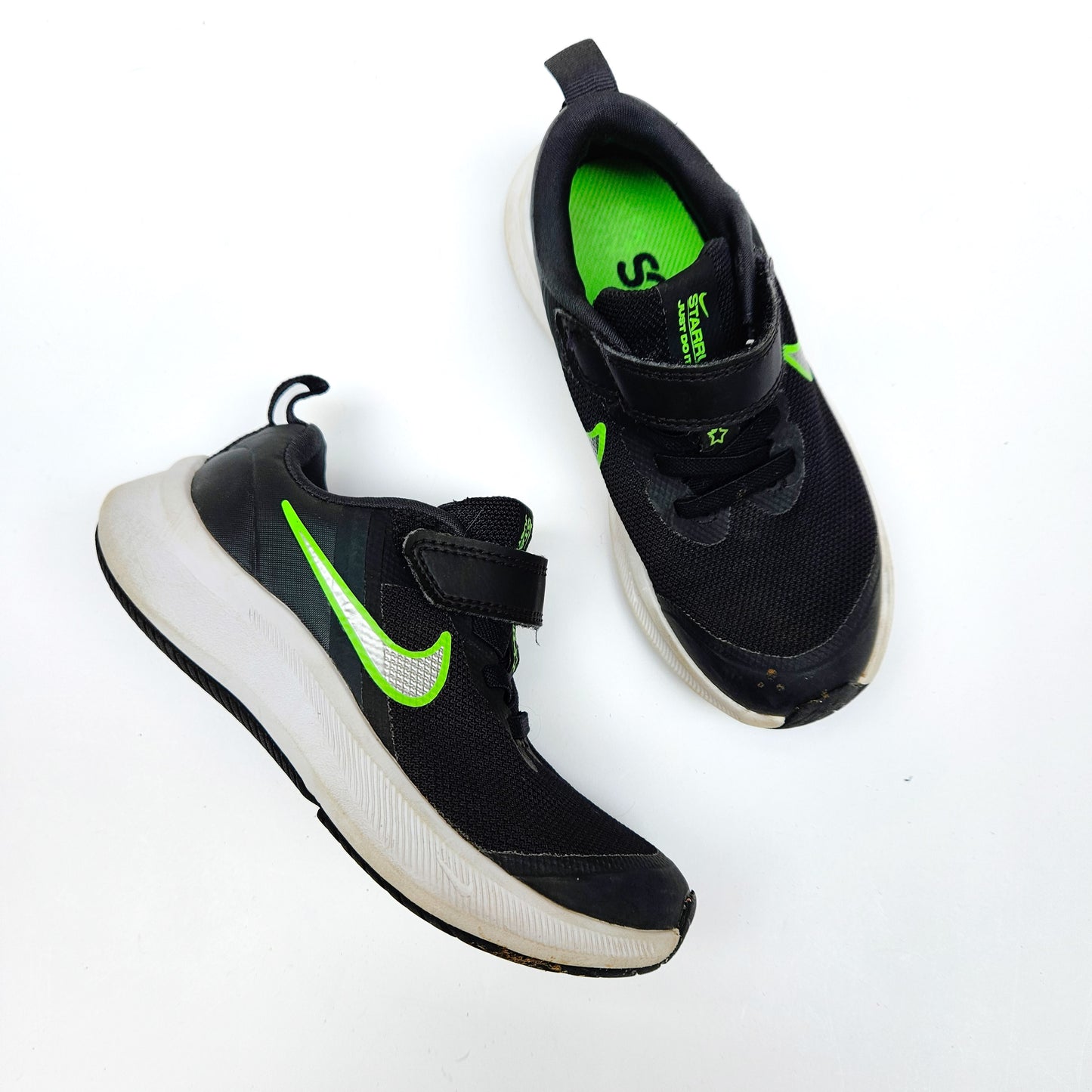NIKE נעלי ילדים מידה 28.5