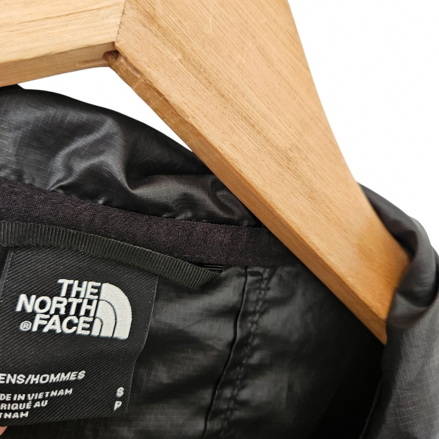 The North face מעיל ניילון דק לאישה מידה S‏