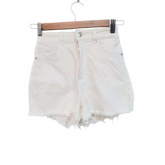 H&M מכנסיים קצרים חדשים עם תווית מידה 32
