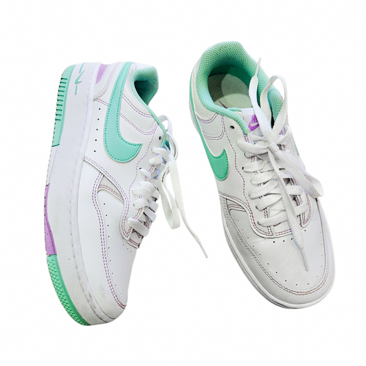 NIKE נעליים לאישה מידה 39