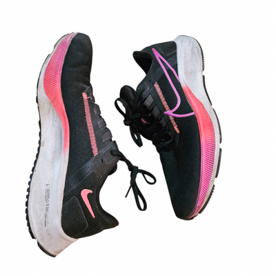 Nike נעלי ספורט לאישה מידה 41