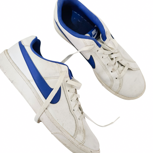 NIKE נעליים לגבר מידה 42.5