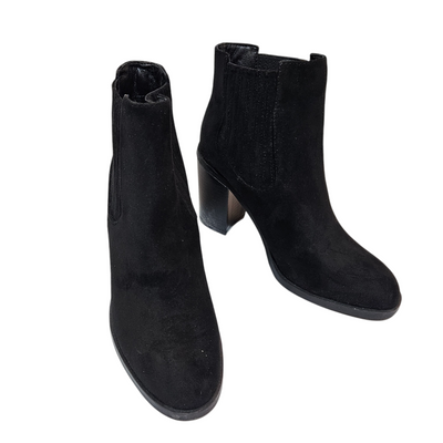 Dockers מגפי קטיפה לאישה מידה 39