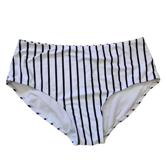 תחתון בגד ים לאישה מידה L‏