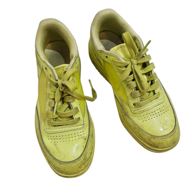 REEBOK נעלי ספורט לאישה מידה 37.5