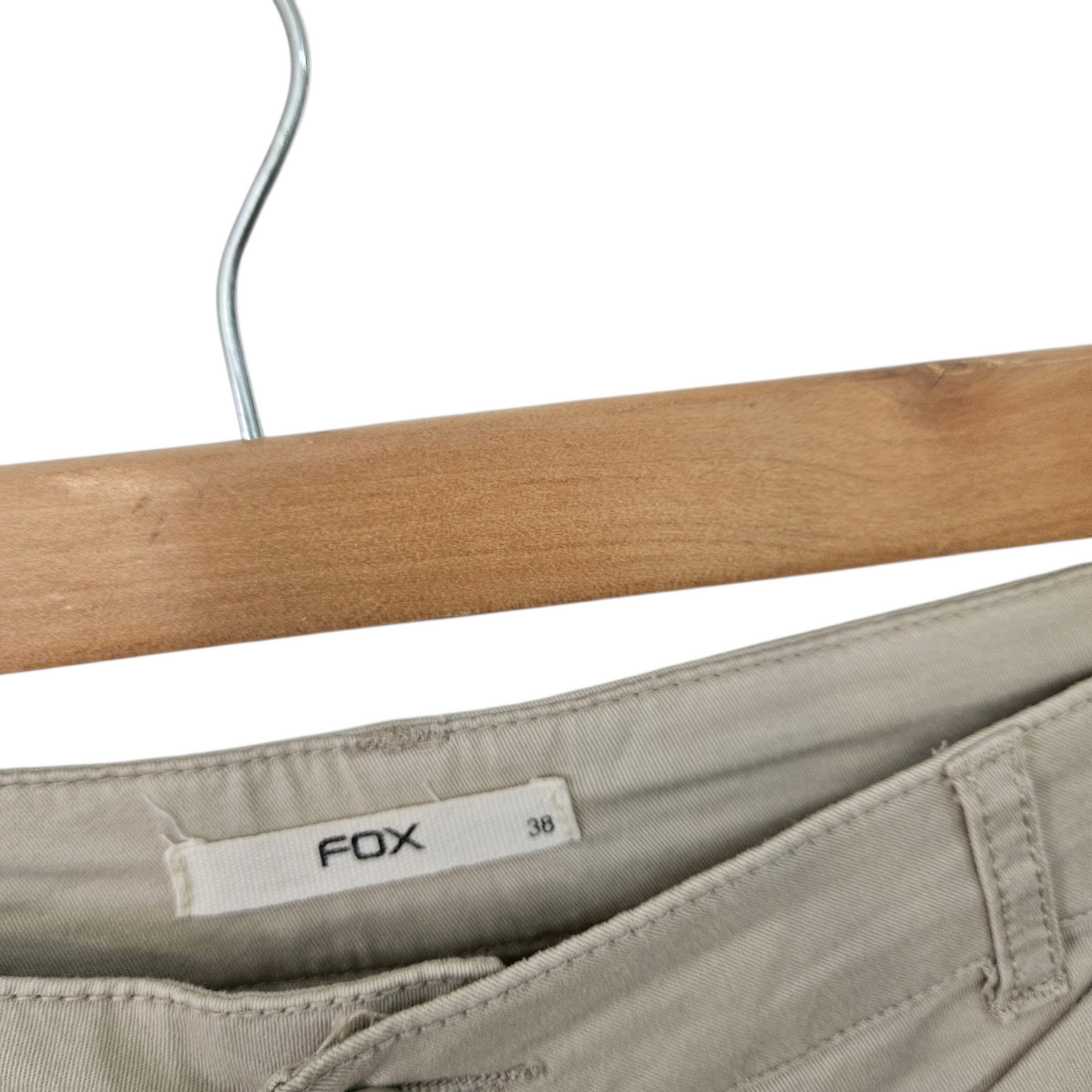 FOX מכנסיים קצרים לאישה מידה 38