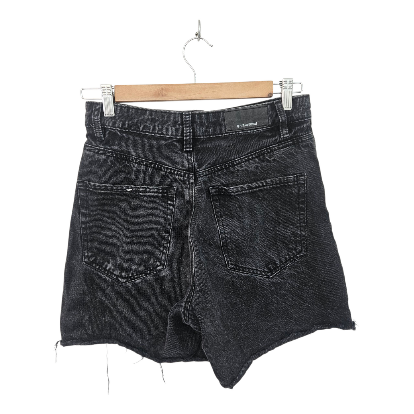 STRADIVARIUS ג'ינס שחור לאישה מידה 38