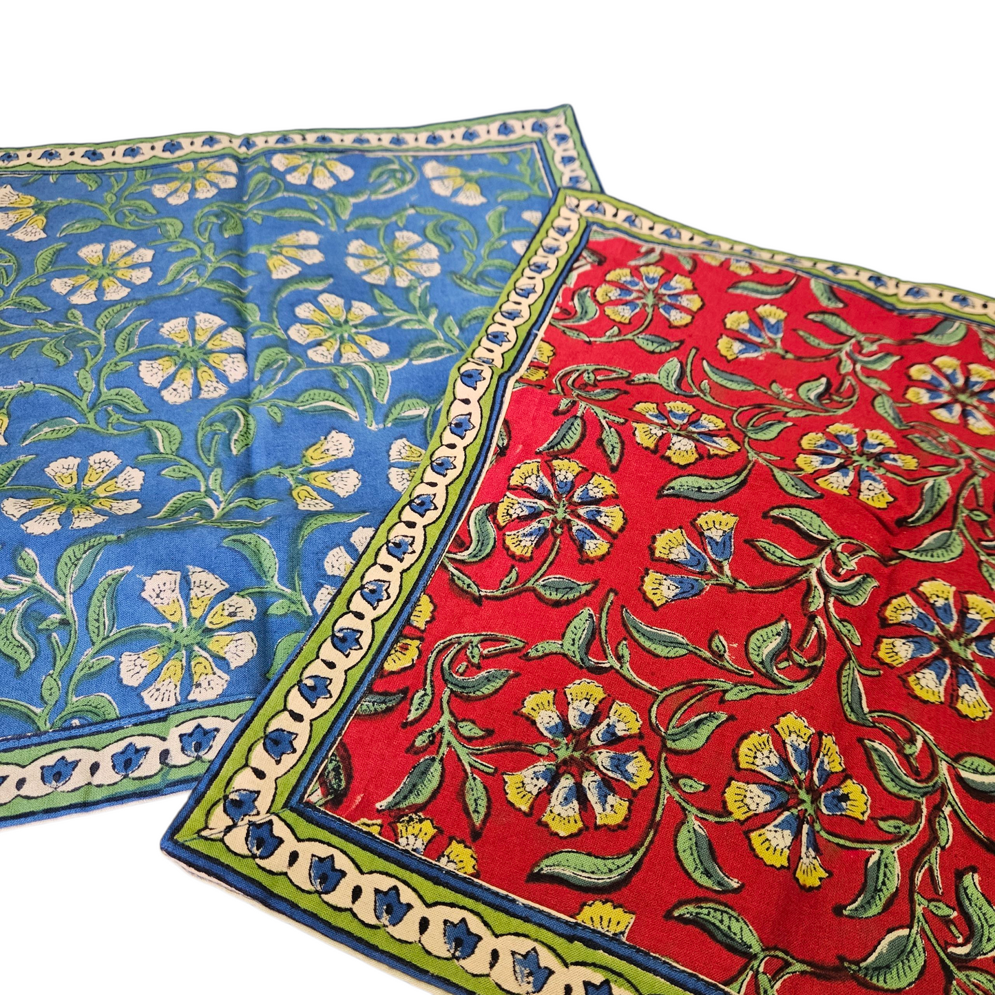 שני כיסויים וינטג' לכריות