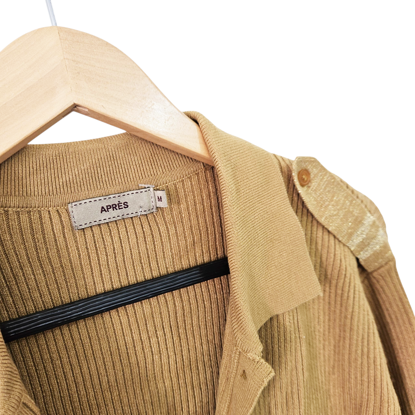 APRES עליונית מכופתרת לאישה מידהM