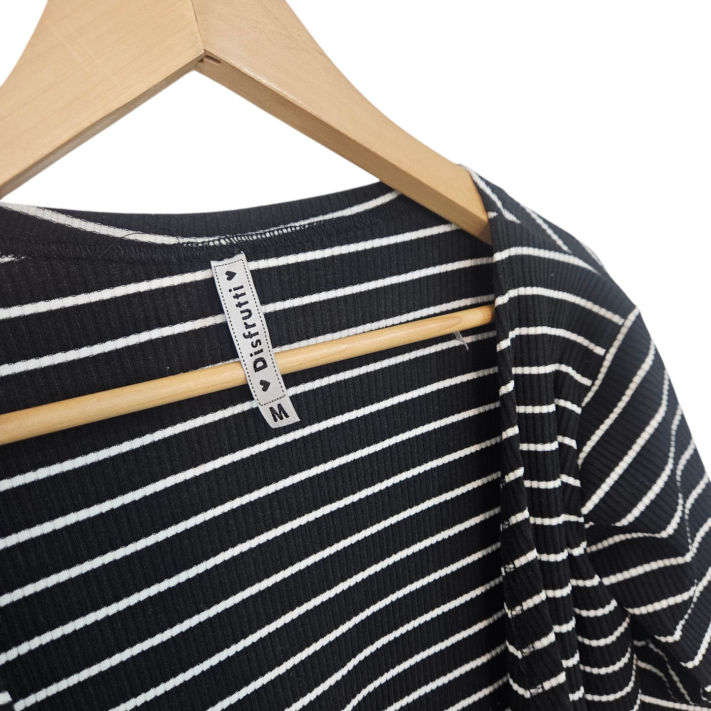 DISFRUTTI עליונית לאישה מידה M