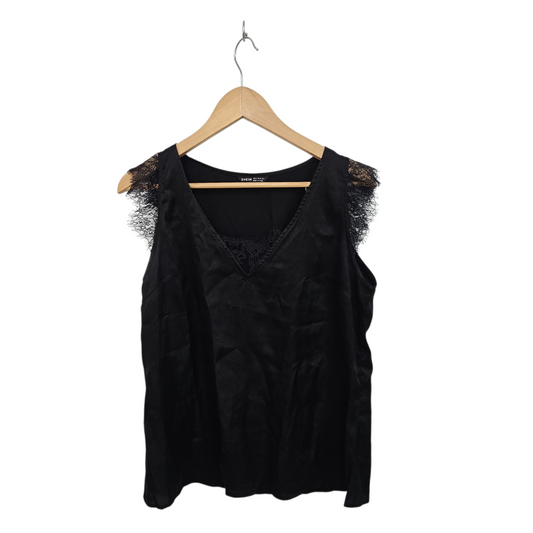 SHEIN גופיה לאישה מידה M