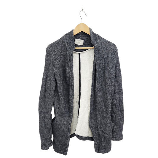 BERSHKA עליונית אפורה לאישה מידה M