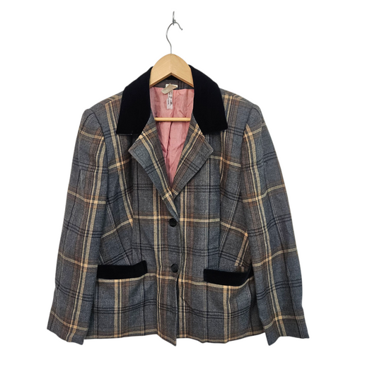 אפנת גוצלב - ג'קט וינטג' עם כריות כתפיים לאישה מידה 44