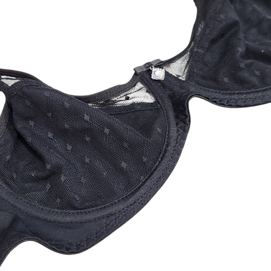 חזיית תחרה עם ברזלים מידה L