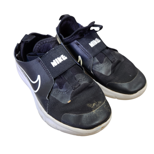NIKE נעליים לילדות מידה 30